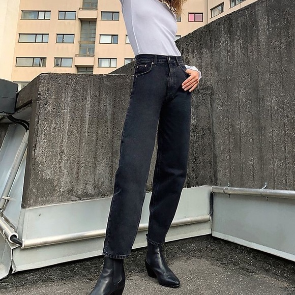 Denim Forum | The Gia High Rise Carrot 28L - Picture 6 of 6